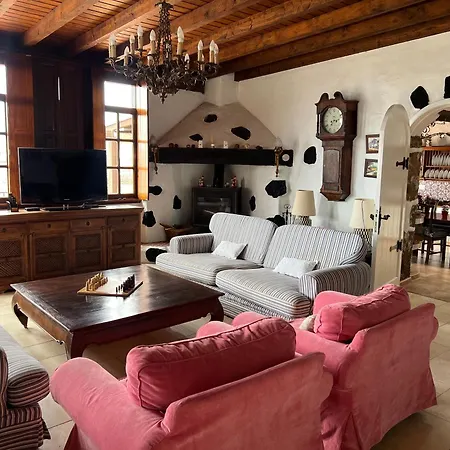 Casa Tara - 5 Bedroom, 4 Bathroom With Private Pool Mácher