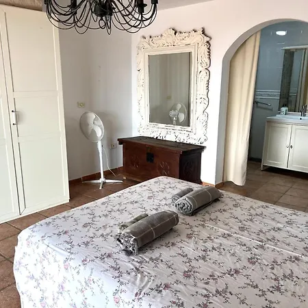 Casa Tara - 5 Bedroom, 4 Bathroom With Private Pool Villa