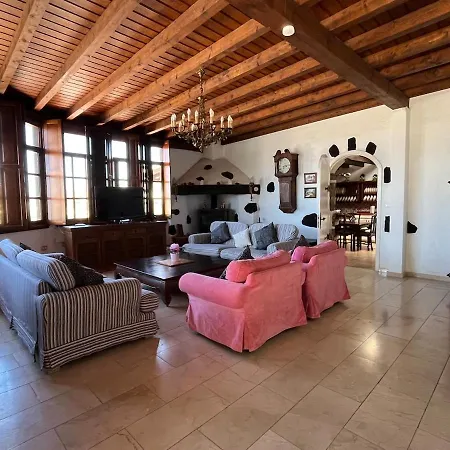 Casa Tara - 5 Bedroom, 4 Bathroom With Private Pool Villa